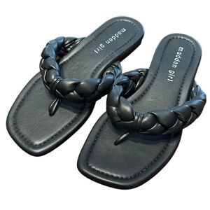 Madden Girl Black Precise Puffy Flat Sandals Women’s US 6 M